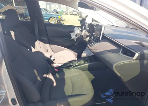 2020 Toyota Corolla Le z USA, uszkodzony, nr VIN JTDEPRAE1LJ110425